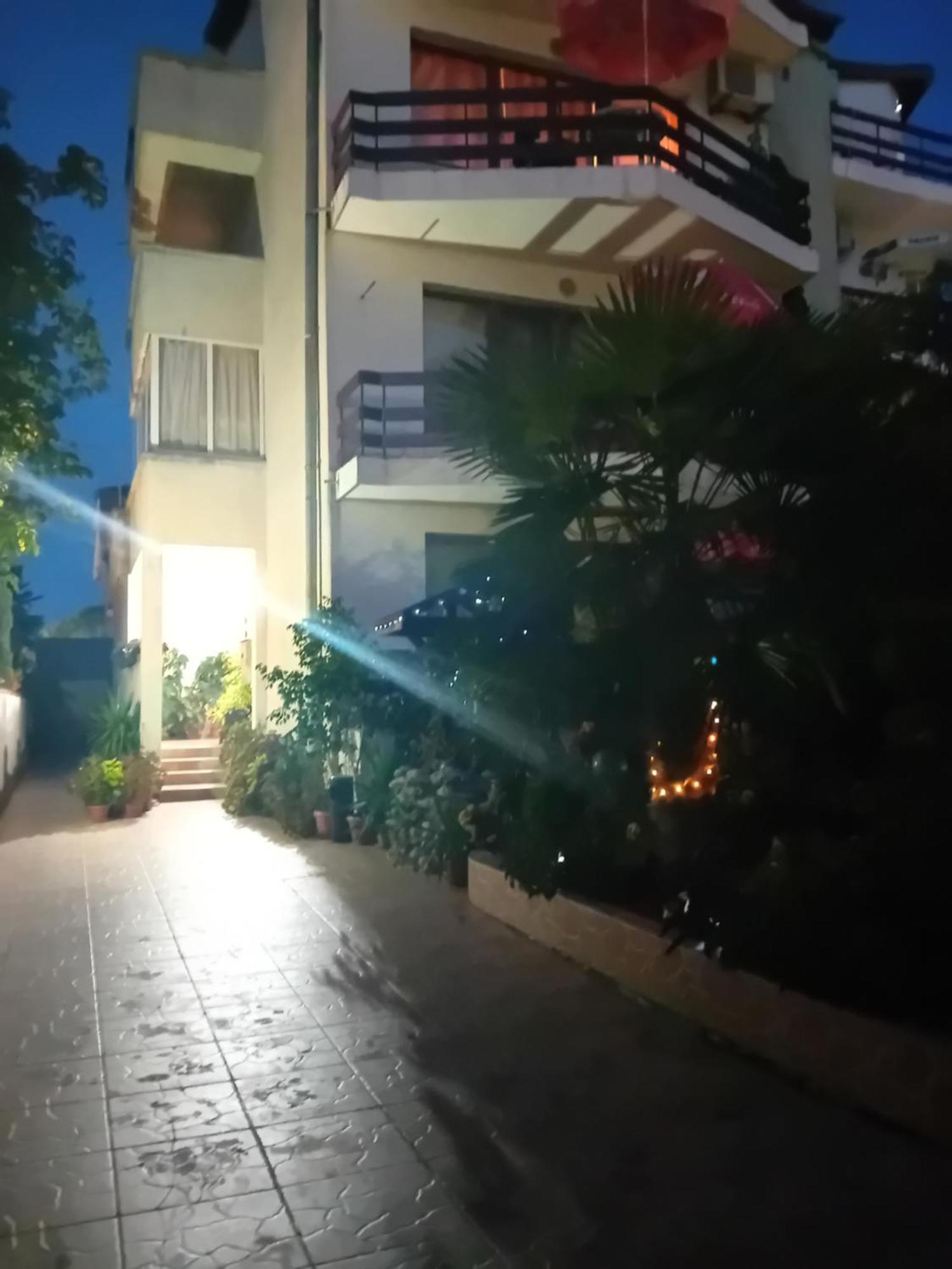 Guest House Urdoviza Kiten  Exterior photo
